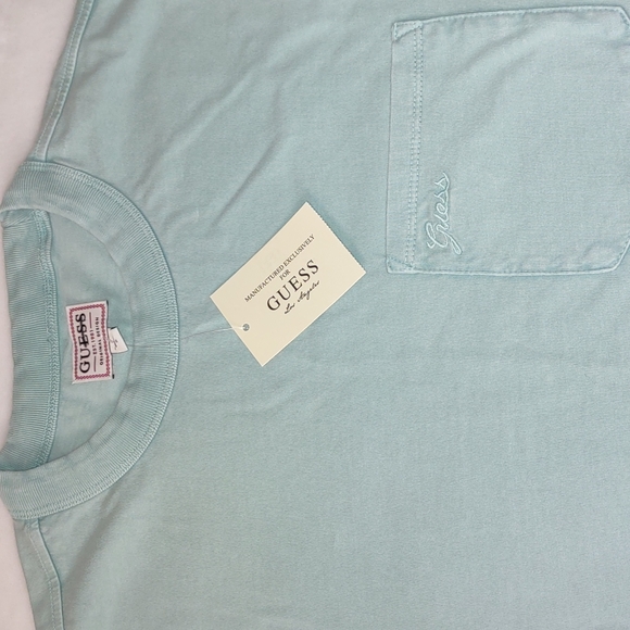 Guess Tshirt - Picture 2 of 8
